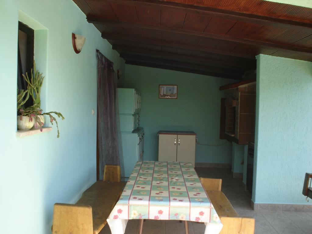 Nella Apartments Šišan Pokoj fotografie